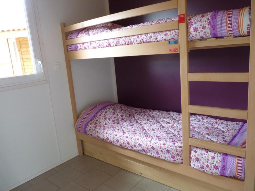 Rev'ôthijol Vacances Saint Alban Auriolles Habitación foto